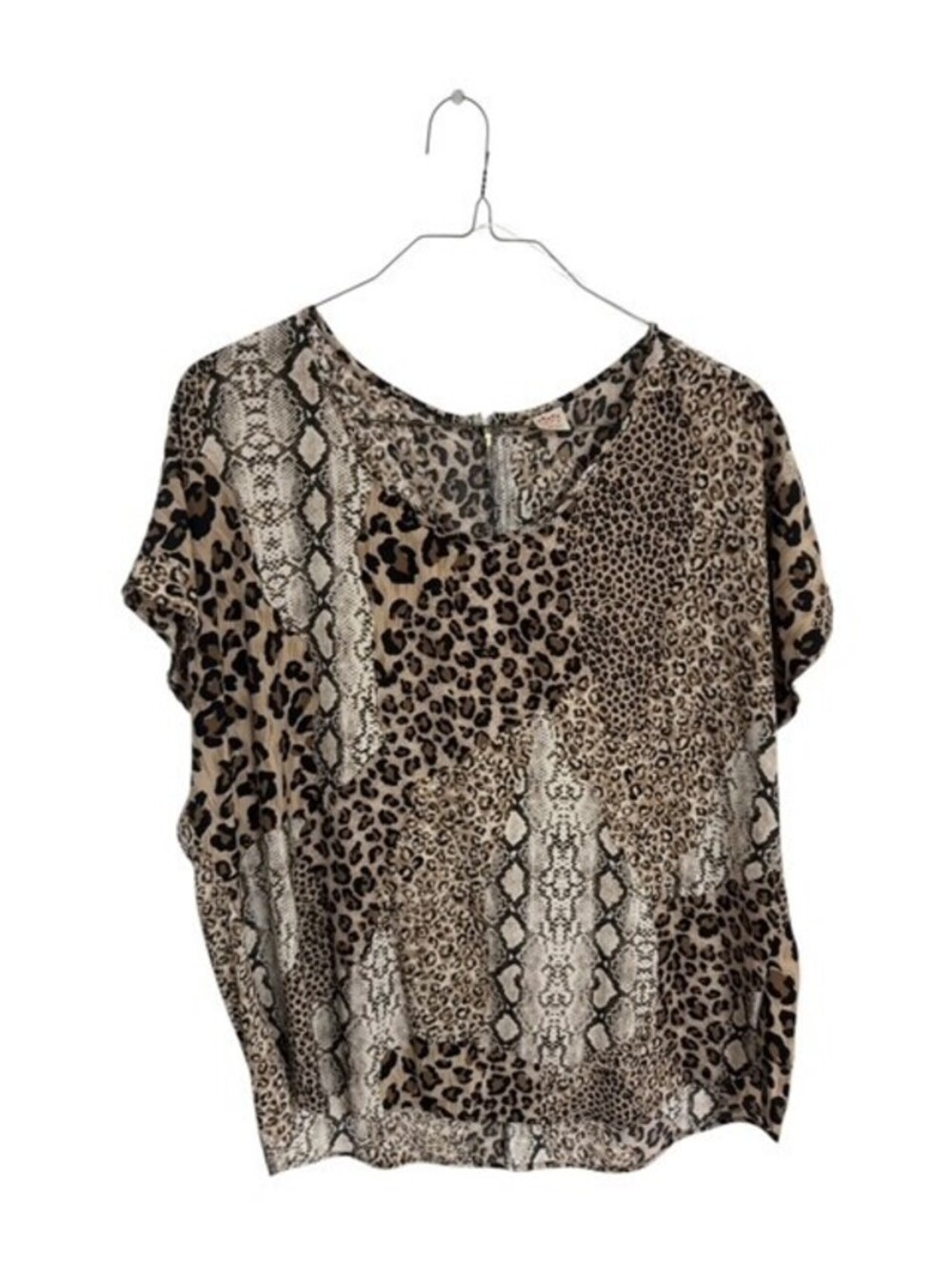 Joah Premium Animal Print Short Sleeve Blouse Back Zipper Mob Wife Glam Western